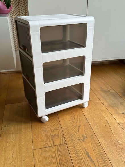 Photo of free Set of drawers with wheels (W8, Kensington) #2