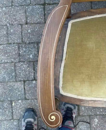 Photo of free 2 chairs - happy to split (Bursledon SO31) #1