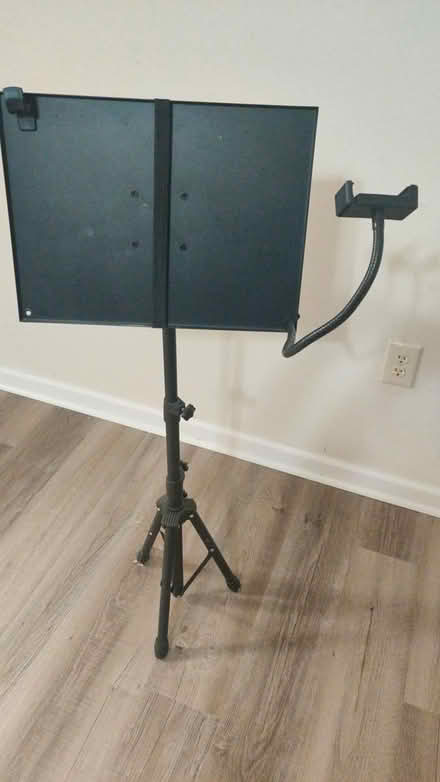 Photo of free media stand for videos or music? (Tuckerman Ln) #1