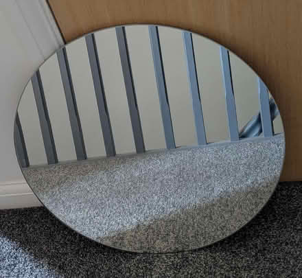 Photo of free Round mirror (Napsbury AL2) #1
