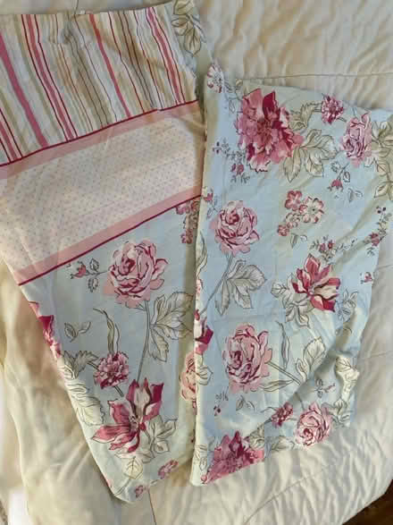 Photo of free Double duvet & 2 pillow cases (Great Bourton, OX17) #1
