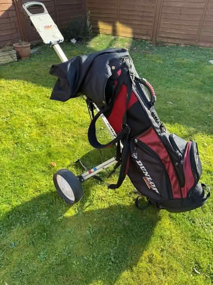 Photo of free Golf Bag And Trolley (CT7) #1