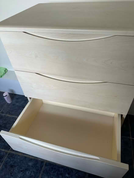 Photo of free Other furniture items (Tamworth) #1