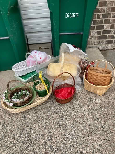 Photo of free Baskets - forgot photos (Robbinsdale) #1