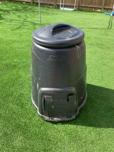 Photo of free Compost bin (SG8) #1