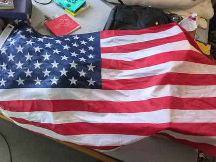 Photo of free USA flag 3' x 5' (Manor Estate, Hemel. HP3) #1
