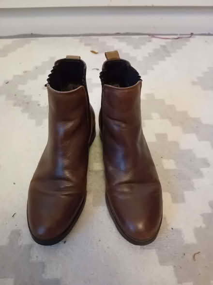 Photo of free Size 5 M&S Leather boots (Teddington TW11) #2