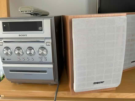 Photo of free Sony stereo (Tolworth, KT5) #1