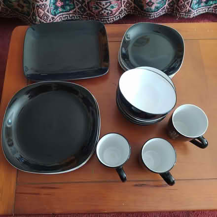 Photo of free Set of plates, bowls, and mugs (Portsmouth PO2) #1