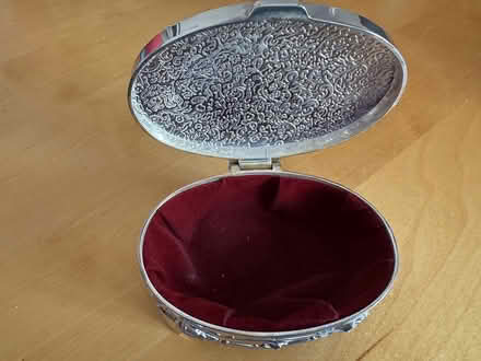 Photo of free Small jewellery box (Witney OX28 Deer Park) #2