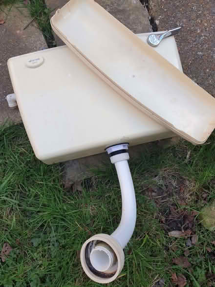 Photo of free Toilet with wooden seat and cistern (Eastbourne BN21) #3