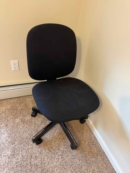 Photo of free Desk chair adjustable height rolls (S Bellmore) #1