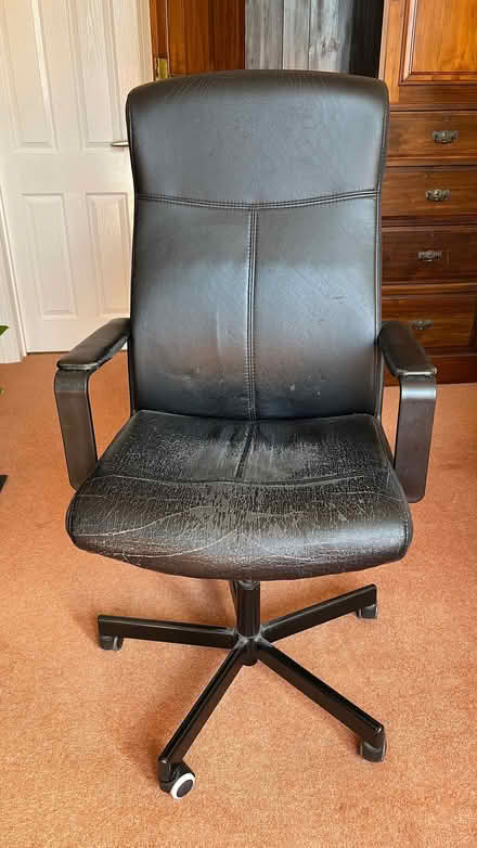 Photo of free office chair (Blacklands TN34) #1