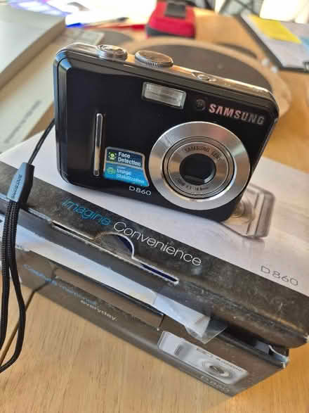 Photo of free Samsung D860 camera (Harley Shute TN38) #1