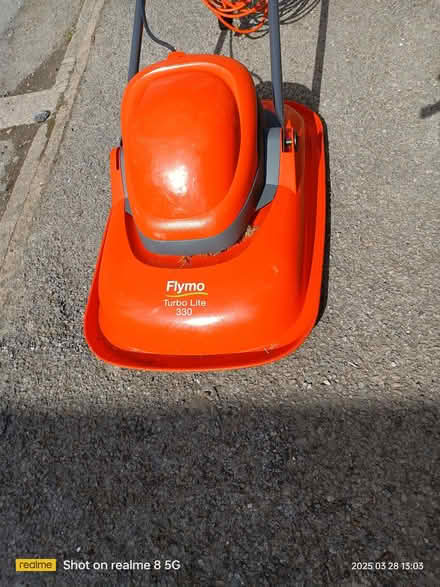 Photo of free lawnmower - flymo (Woodley RG5) #1