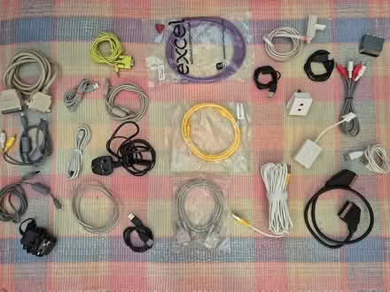 Photo of free Various cables (Hucknall NG15) #1