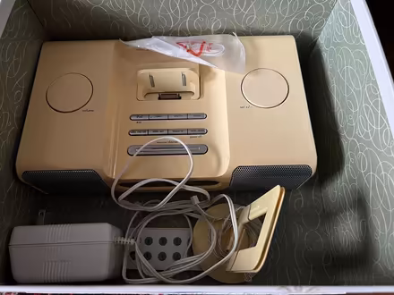 Photo of free iHome iPod speaker set (South Surrey, BC) #2