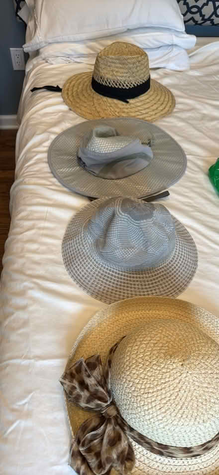 Photo of free gardening hats. sun hats (S Bellmore) #1
