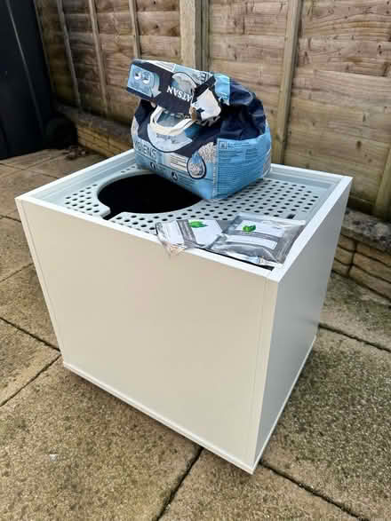 Photo of free New Jump On Cat Litter box - Omelet (Kings Langley WD4) #1