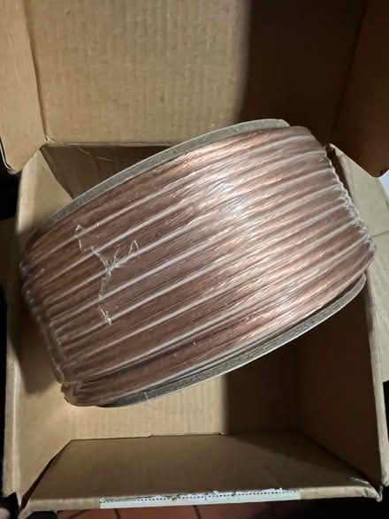 Photo of free Cable for speakers (WC2E) #1