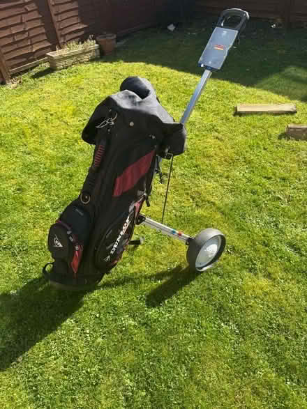 Photo of free Golf Bag And Trolley (CT7) #3