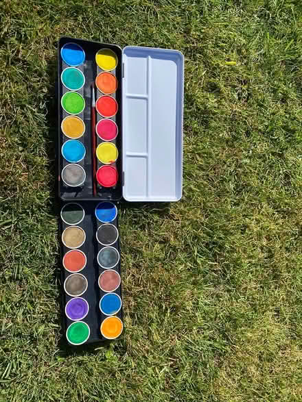 Photo of free 24 Pan Watercolour paint set (Riverhead) #1