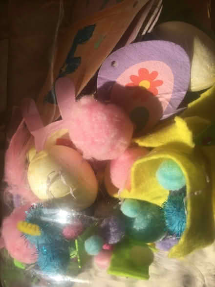 Photo of free Bumper Easter craft tub (Gu240PD) #1