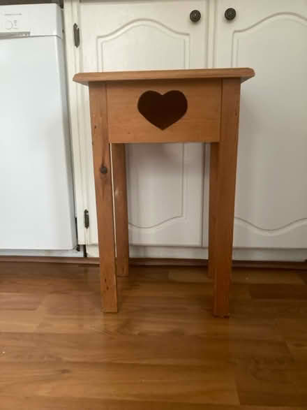 Photo of free Small end table (Pickering) #1