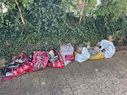 Photo of free Gravel, approx 2 bags full (Botley OX2) #2