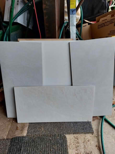 Photo of free sample bathroom wall tiles (St Stephens AL3) #2