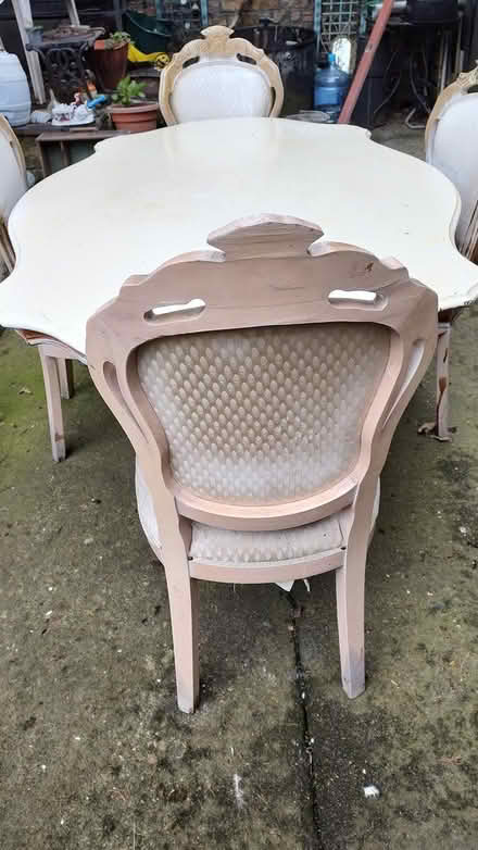Photo of free Large table and 4 chairs (L20) #3