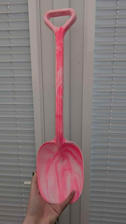 Photo of free Pink children's spade (Desford LE9) #1