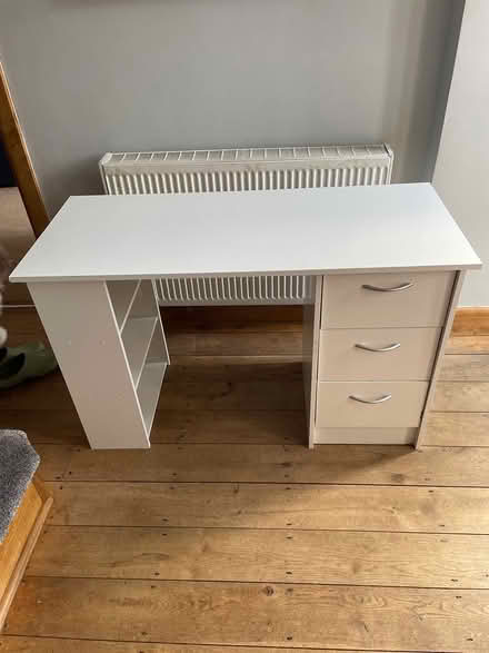 Photo of free White desk with drawers (Solihull B92 7JB) #2
