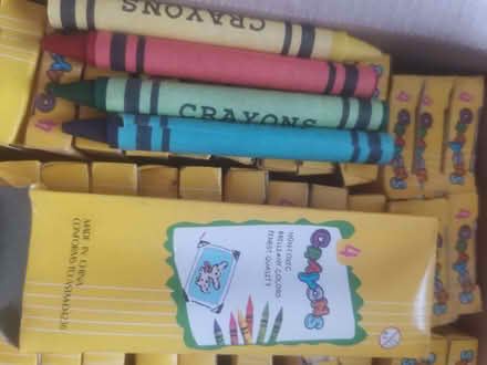 Photo of free Box of crayons (Kingsley Park) #2