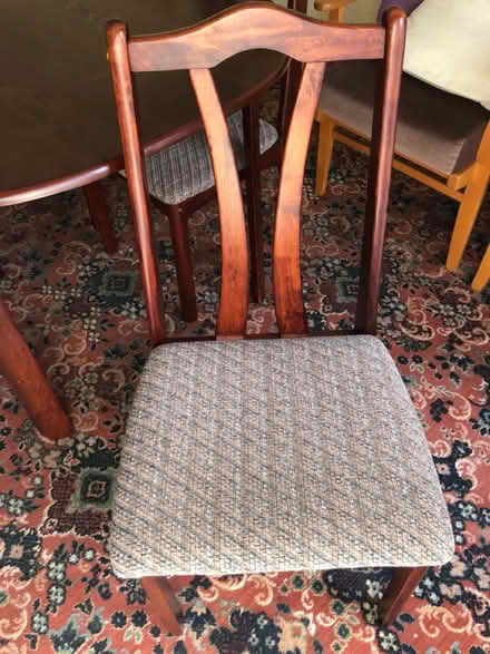 Photo of free Dining room table and chairs (L9) #3
