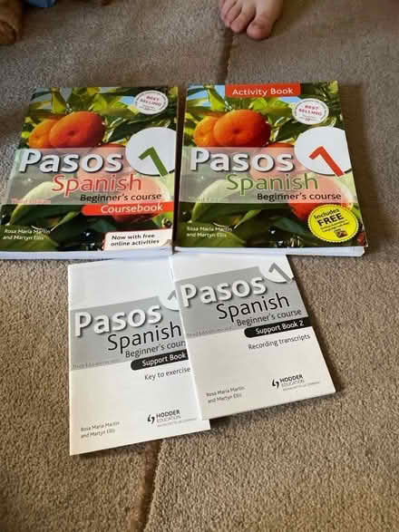 Photo of free Spanish pasos beginners course books (Hersham KT12) #1