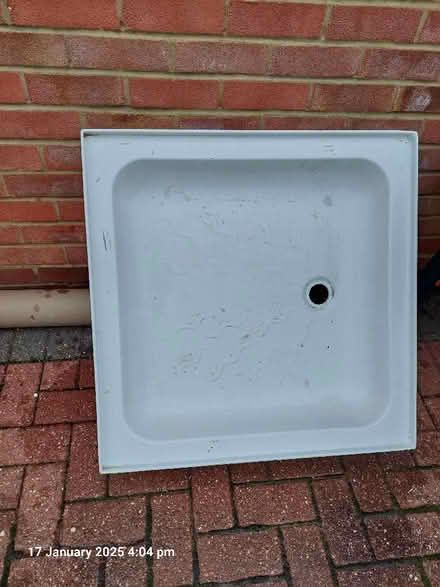 Photo of free Shower Tray on stand. (Twyford RG10) #2