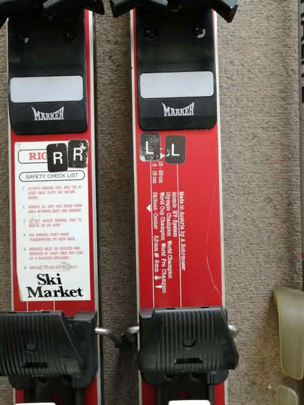 Photo of free Skis (Peterhouse Mews CB4) #2