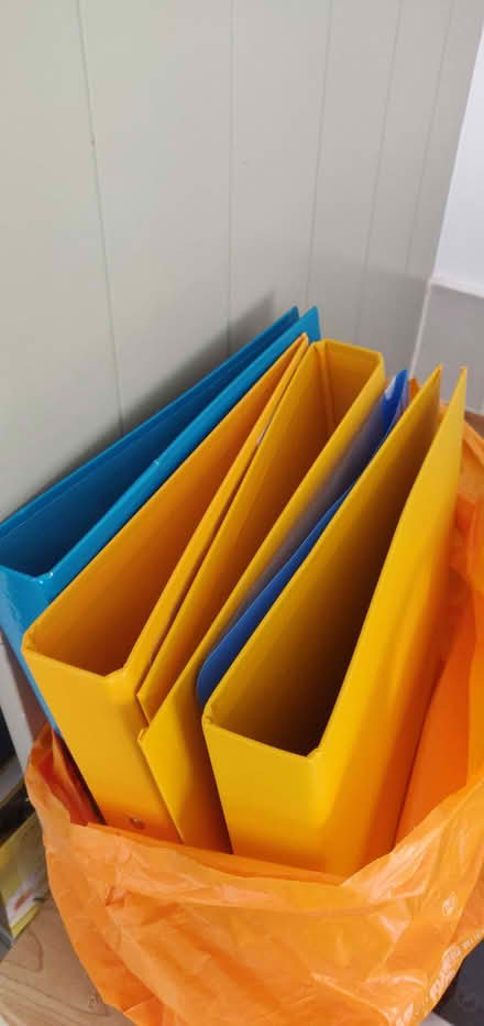 Photo of free A4 ring binders (Oxford-Freegle CGA OX4) #1