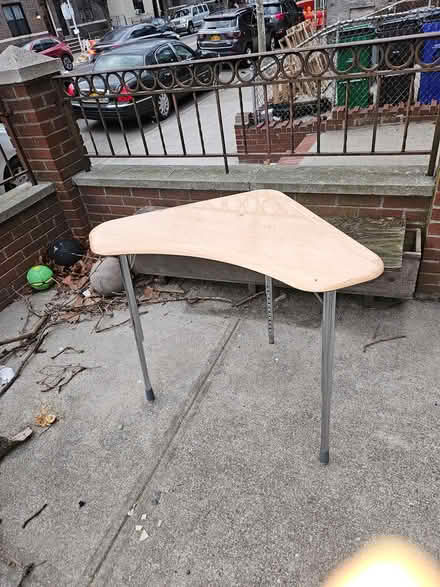 Photo of free pick up today 12noon or 4pm (Sunnyside 48th Street) #1