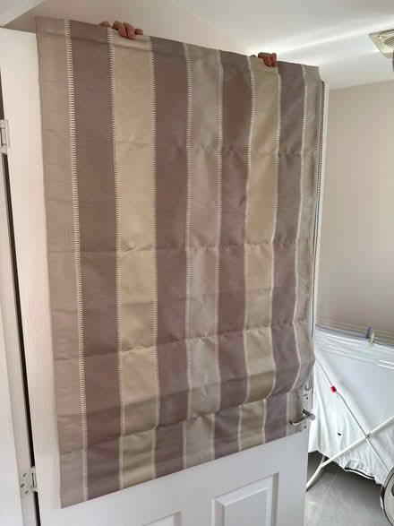 Photo of free Roman blind (NG3) #1