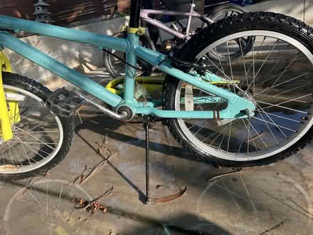 Photo of free 18” blue kids bike (Loma portal) #2