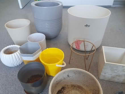Photo of free various plant pots (G42) #2