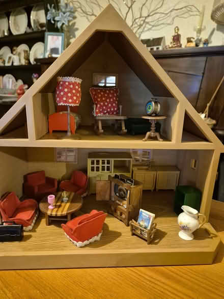 Photo of free Sylvanian Families Cottage and Schoolroom (Birstall LE4) #1