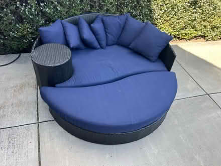 Photo of free Outdoor nest couch (Mountain View near Costco/101) #1