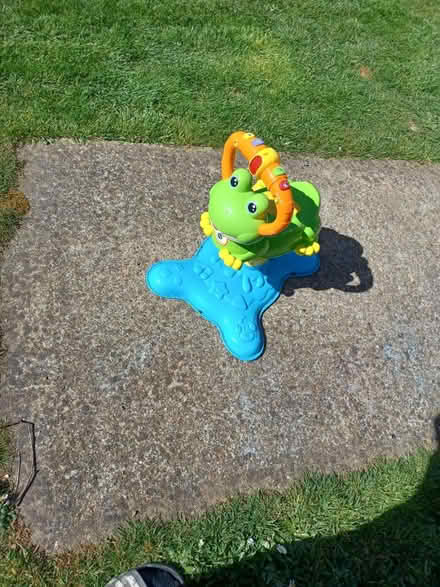 Photo of free Kids jumping toy (New addington) #1