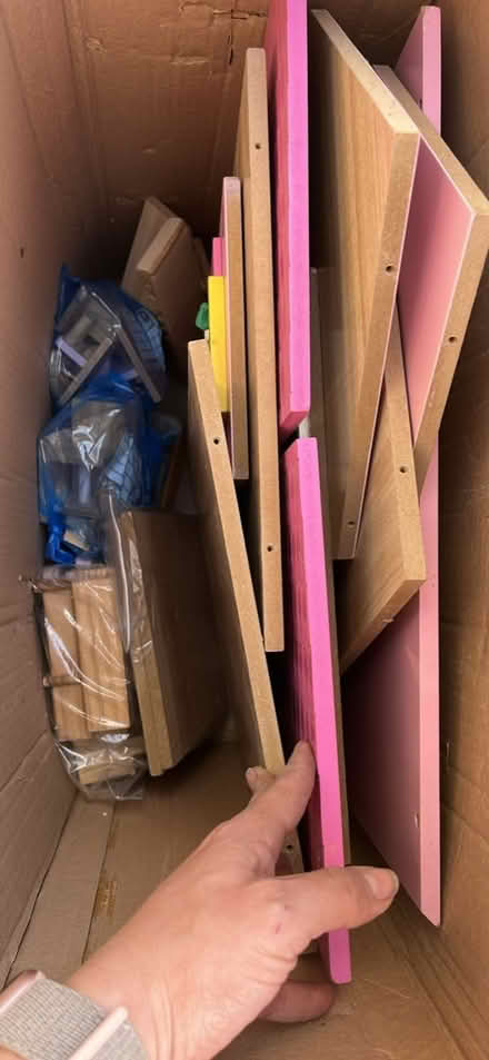 Photo of free Dollhouse (NW7) #2