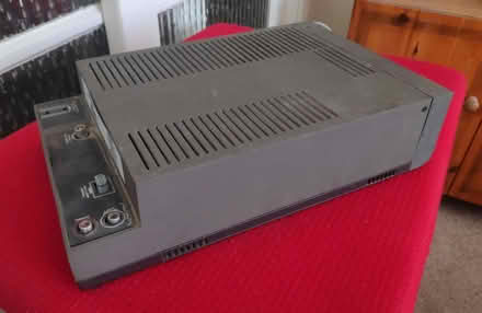 Photo of free Vintage Cyrus AM-FM tuner, powers on but no remote control (Woodlands TW7) #4