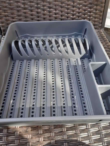Photo of free Dish drainer and tray (Billericay CM11) #2