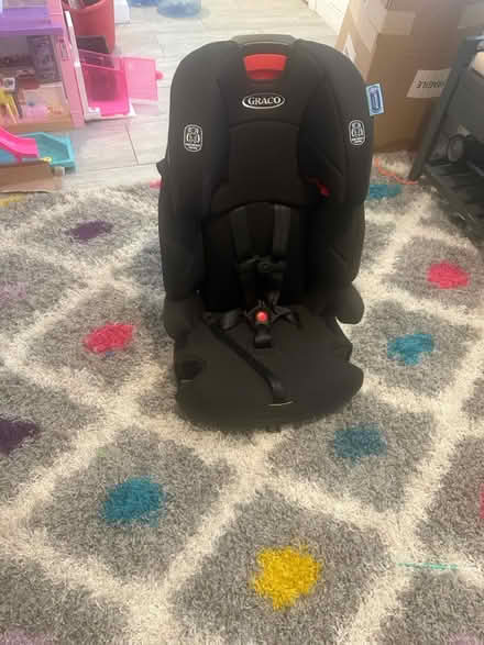 Photo of free Graco Car car seat (Willow Avenue) #3
